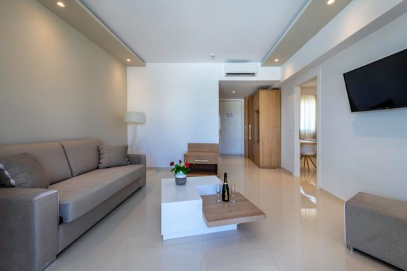 Gaia Palace Hotel, Suite room